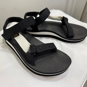 Teva sandals. Black/white. Size 7
